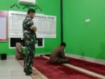 Berbaur Dengan Masyarakat, Babinsa Koramil 1420-03/Marittengae Laksanakan Safari Sholat Subuh Di Wilayah Binaan