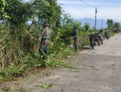 Ciptakan lingkungan yang bersih, Batituud Koramil 01/Panca Lautang ajak masyarakat bergotong royong.