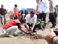 Pj Bupati Ajak Masyarakat Desa Mampaatkan Lahan Guna MenananmTanaman