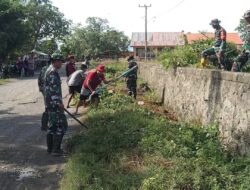 Koramil 1420-02/Tellu Limpoe Bersama Masyarakat Gelar Karya Bhakti di Kelurahan Todang Pulu.