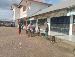 Koramil 1420-02/Tellu Limpoe Bersama Warga Laksanakan Pembersihan Pasar