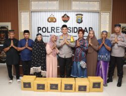 Kapolres Sidrap Ajak Petugas Kebersihan Makan Siang Bersama, Wujud Kebersamaan di Lingkungan Polres