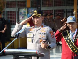 Kapolres Sidrap Ajak Pelajar Cerdas dan Disiplin dan Patuh Hukum Lewat “Police Goes to School”