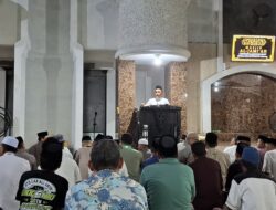 Syaharuddin Alrif Paparkan Lima Program Unggulan di Tarawih Berjemaah