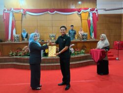 Pemkab Sidrap Serahkan LKPJ 2024 ke DPRD