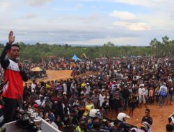 Dukung Otomotif, Dua Hari Berturut Bupati Syaharuddin Saksikan Kejurda di Sirkuit Lasiwala