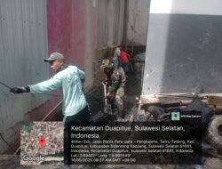 Babinsa Bantu Warga Bersihkan Saluran Air, Bukti TNI Selalu Hadir Untuk Membantu Kesulitan Rakyat