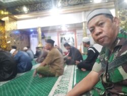 Perkokoh Kemanunggalan TNI Dengan Masyarakat, Babinsa Laksanakan Safari Shalat Subuh di Wilayah Binaan