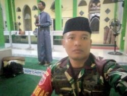 Babinsa Koramil Jajaran Kodim 1420/Sidrap Laksanakan Komsos Melalui Safari Subuh.