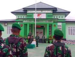 Kasdim 1420/Sidrap Pimpin Upacara Minggu Pertama.