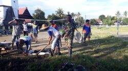 Karya Bakti Pembersihan Lapangan Sepak Bola Labempa dalam Rangka Persiapan HUT RI Ke 80