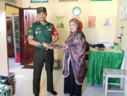 Babinsa Peduli Gizi, TNI Hadir di Tengah Siswa-Siswi Sidrap