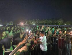 Bupati Syaharuddin Apresiasi Konser Musik “Stecu” di Stadion Ganggawa
