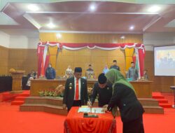 Bupati Sidrap Hadiri Paripurna Penandatanganan KUPA-PPAS Perubahan 2025