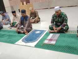Babinsa Kodim 1420/Sidrap Safari Subuh, Dekatkan Diri dengan Warga Lewat Komsos