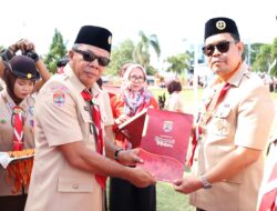 Bupati Andi Utta Pimpin Apel Besar Gerakan Pramuka, Edy Manaf Terima Lencana Melati