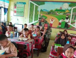 Babinsa Kodim 1420/Sidrap Mendampingi dan Monitoring Distribusi Makan Bergizi Gratis ke Puluhan Sekolah di Wilayah Binaan