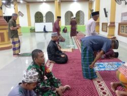 Babinsa Kodim 1420/Sidrap Gelar Safari Subuh dan Komsos, Pantau Perkembangan Situasi Wilayah