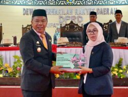 Bupati Andi Utta Serahkan Ranperda APBD, RTRW dan Narkoba