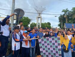 Bupati dan Wabup Sidrap Membaur dengan Ribuan Peserta Jalan Santai HUT PGRI dan Korpri