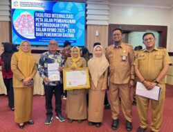 Capaian Prevalensi Stunting Terendah Antar Sidrap Raih Penghargaan Mendukbangga