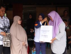 Wujud Solidaritas, PGRI Sidrap Salurkan Rp117 Juta untuk Korban Kebakaran di Panreng