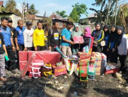 Pasca Kebakaran, Dinsos Serahkan Bantuan Kepada Korban