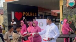 Satresnarkoba Polres Pinrang Gelar Alsi Kemanusiaan Dengan Berbagi Takjil Bagi Pengguna Jalan