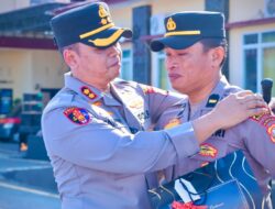 Moment Haru Warnai Pelepasan Tugas Personel Polres Sidrap