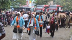 Sebanyak 387 Calon Jemaah Haji Asal Kabupaten Pinrang Resmi Diberangkatkan Yang Tergabung Oleh Kloter 8 Embarkasi UPG Makassar