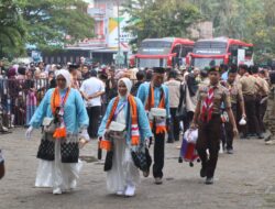 Sebanyak 387 Calon Jemaah Haji Asal Kabupaten Pinrang Resmi Diberangkatkan Yang Tergabung Oleh Kloter 8 Embarkasi UPG Makassar