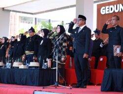 Andi Utta Pimpin Upacara Hardiknas 2026,Tegaskan Komitmen Pendidikan Bermutu untuk Semua