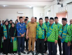 Bupati Pinrang Melepas Calon Jamaah Haji plus Sebanyak 46 Orang
