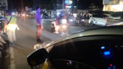 Jaga Keamanan Di Malam Hari Polsek Watang Sawitto Laksanakan Patroli Blue  Light Disejumlah Titik