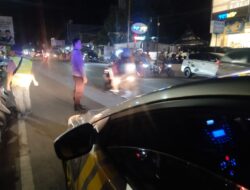 Jaga Keamanan Di Malam Hari Polsek Watang Sawitto Laksanakan Patroli Blue  Light Disejumlah Titik