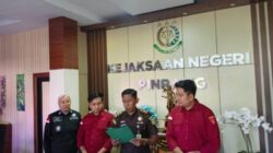 Kejaksaan Negeri Pinrang Resmi Menahan Mantan Kades Lembang Mesakada Inisial IR.YP Atas Tindak Pidana Korupsi  Dana BUMDes Tahun Anggaran 2022-2023