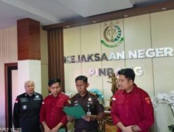 Kejaksaan Negeri Pinrang Resmi Menahan Mantan Kades Lembang Mesakada Inisial IR.YP Atas Tindak Pidana Korupsi  Dana BUMDes Tahun Anggaran 2022-2023