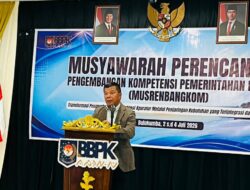 Bupati Andi Utta Bandingkan Kinerja ASN dan Swasta di Musrenbangkom BPSDM Kemendagri