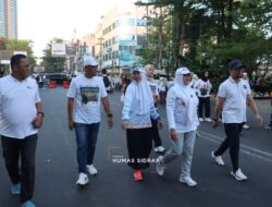 Dekranasda dan TP PKK Sidrap Semarakkan Jalan Sehat Anti Mager di Makassar