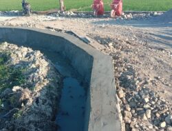 Sasaran Fisik Satgas TMMD ke -129 Kodim 1404/Pinrang Pekerjaan Talud  Jalan Tani Sepanjang 3,136 Meter  Kini Capai 45 Persen