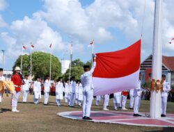 Sukses Kibarkan Sang Merah Putih, Paskibraka Bulukumba Dapat Aplaus dari Warga dan Peserta Upacara