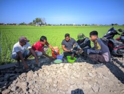 Secangkir Kopi Eratkan TNI-Polri Dan Warga Di TMMD Ke 129 Kodim 1404/Pinrang
