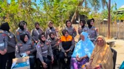 Polwan Polres Pinrang Gelar Baksos Dan  Trauma  Healing  7ntuk Korban  Kebakaran Di Desa Langnga