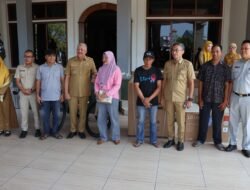 Bupati Pinrang Serahkan Hadiah Sejumlah Wajib Pajak Tepat Waktu