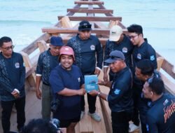 Turis Mancanegara Antusias Ikuti Prosesi Annyorong Lopi, Pinisi Bulukumba Siap Berlayar ke Labuan Bajo
