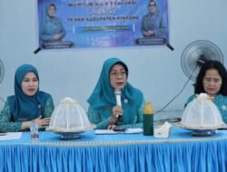 Tim MONEV Tim Penggerak PKK Kabupaten Pinrang  Laksanakan Evaluasi Program PKK Di Kecamatan Paleteang  Di Pimpin Ketua PKK  Sri Widiati A. Irwanv