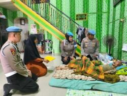 Menyambut hari jadi ke24 Propam Polri menggelar bakti sosial