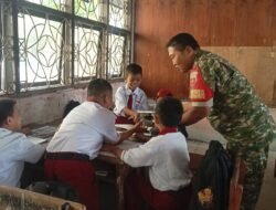 Dukung Pemenuhan Gizi, Babinsa Kodim 1420/Sidrap Dampingi Program Makan Bergizi Gratis