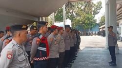 Pengamanan Humanis Polres Pinrang Kawal Aksi Unjuk Rasa Mahasiswa Di Gedung DPRD Pinrang