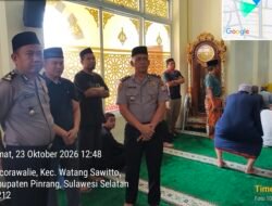 Jumat Keliling Di Masjid Jami Nurul Yaqin, Waka Polres Pinrang Imbau Jaga Kamtibmas Dan Stop Perundungan